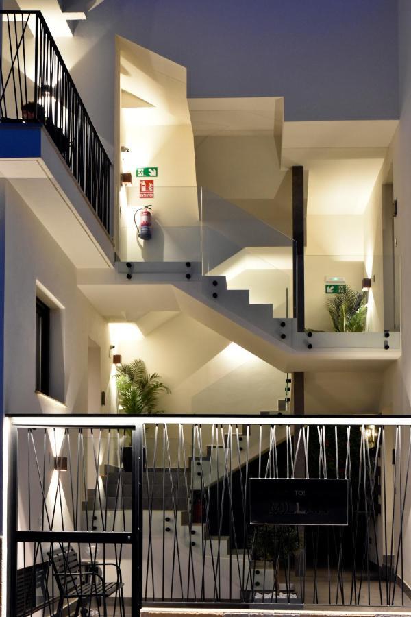 Aptos Millan Ardales Luaran gambar
